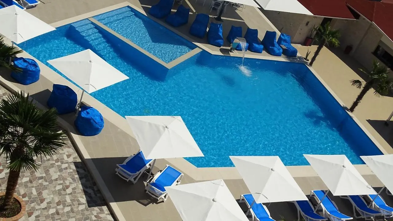 Hotel Beach Restaurant Fabio Borsh Aparthotel