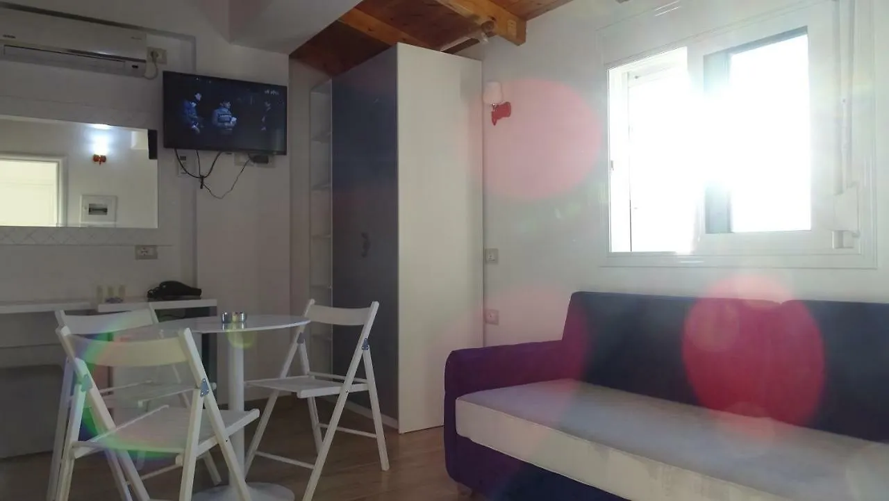 Hotel Beach Restaurant Fabio Borsh 0*,  Albania